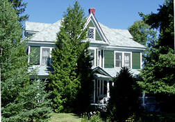 Olympic Heights Tourist Home