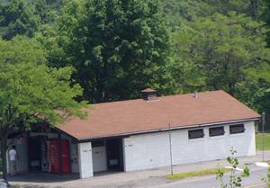 Schroon Lake NB Rest Area, from the SB rest area