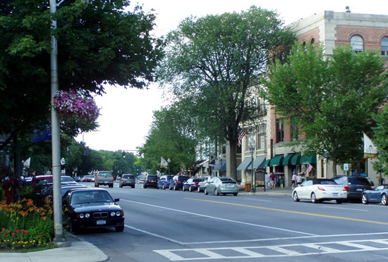 Downtown Saratoga on Broadway, US 9